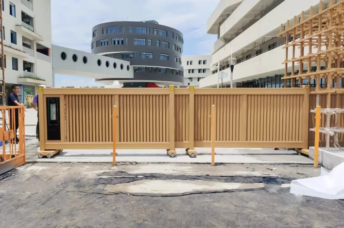 《智能電動門定制，開啟個性化新時代》